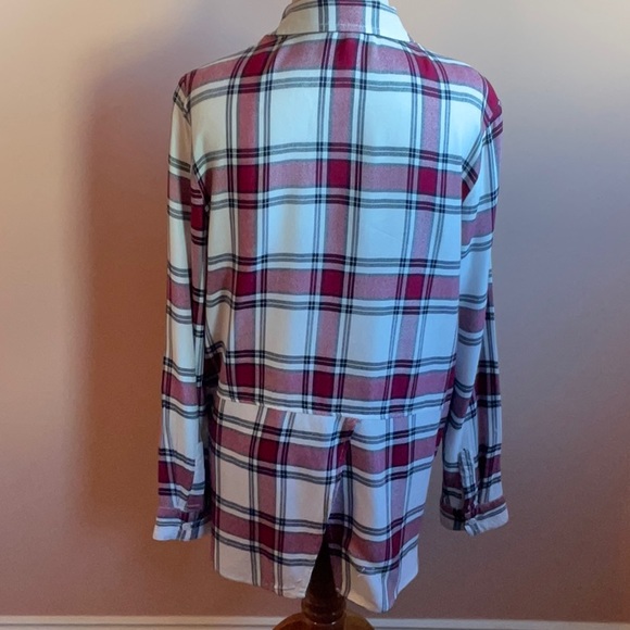 BeachLunchLounge Flannel Plaid Top - Picture 4 of 7